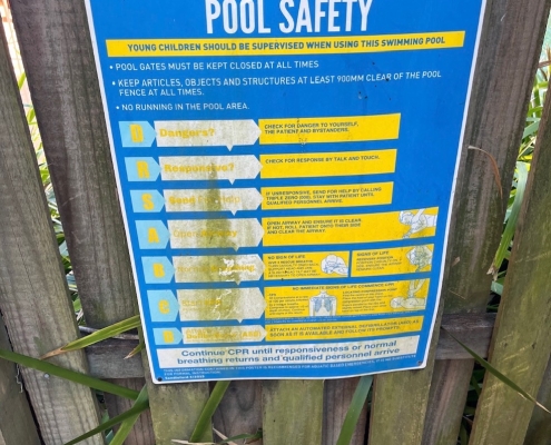 Pool CPR Signs